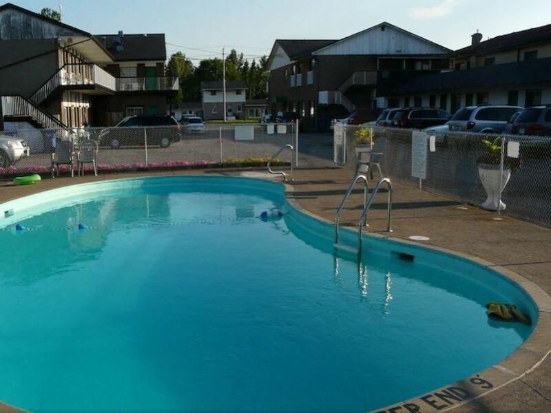 Tropicana Inn ナイアガラ・フォールズ エクステリア 写真