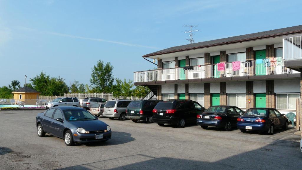 Tropicana Inn ナイアガラ・フォールズ エクステリア 写真