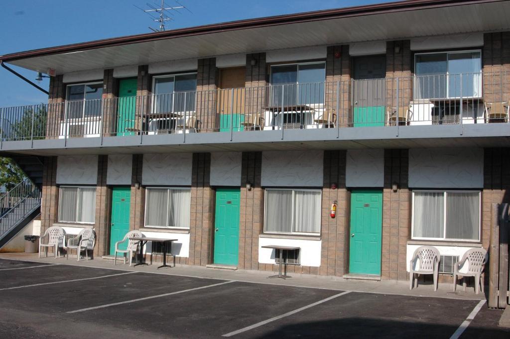 Tropicana Inn ナイアガラ・フォールズ エクステリア 写真